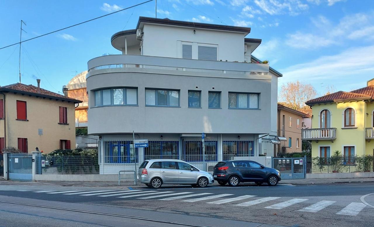 מלון מסטרה Marconi House מראה חיצוני תמונה