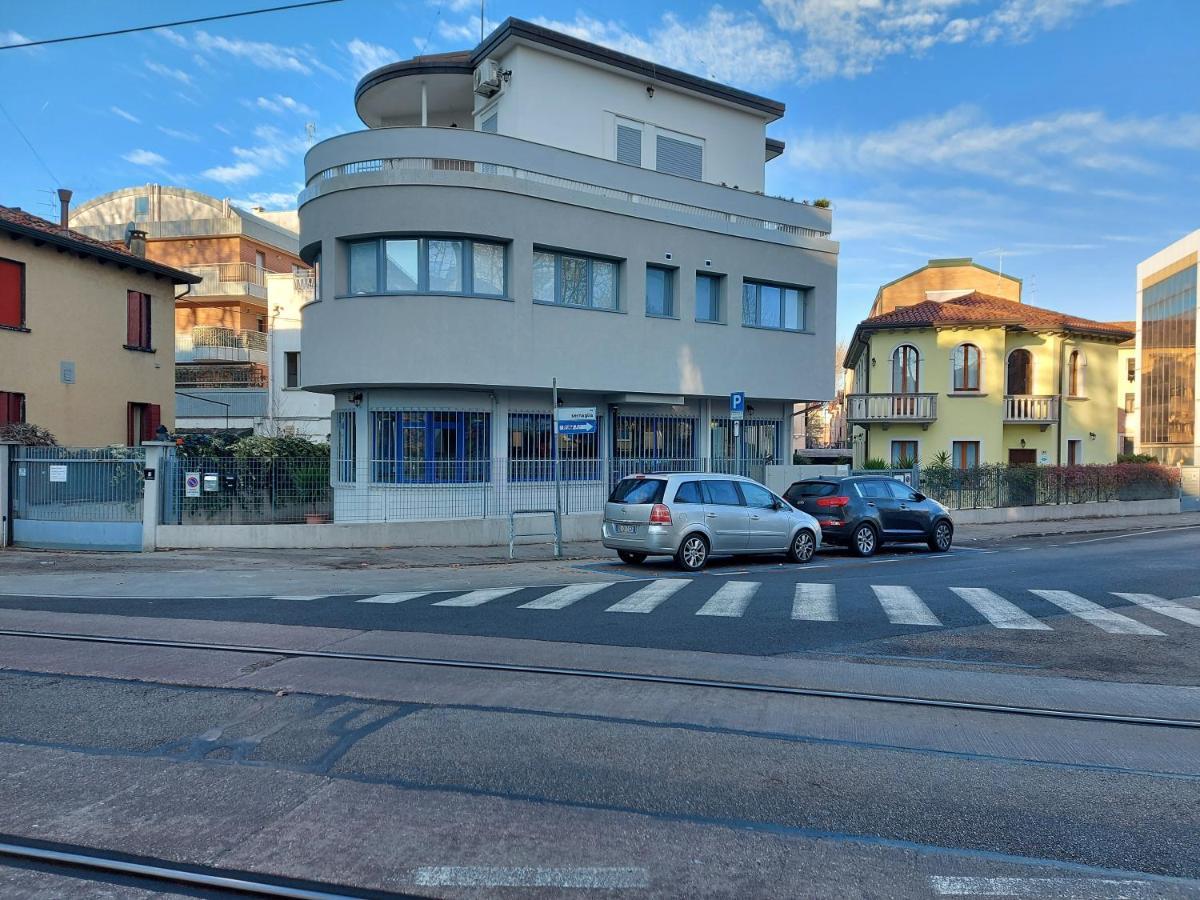מלון מסטרה Marconi House מראה חיצוני תמונה