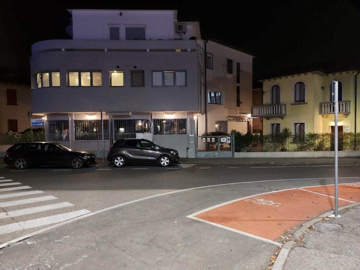 מלון מסטרה Marconi House מראה חיצוני תמונה